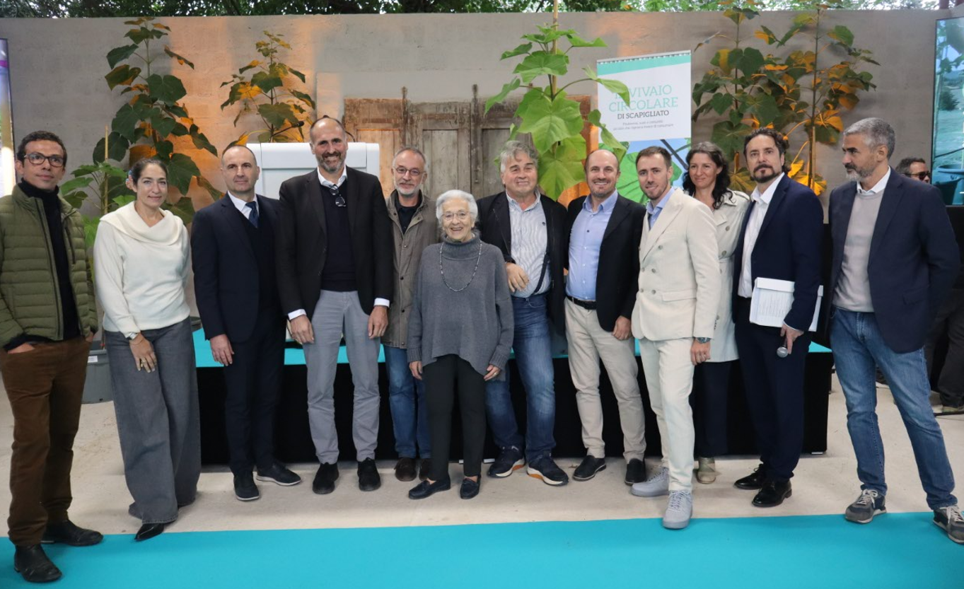 Momento della conferenza dedicata al progetto di riforestazione con Paulownia